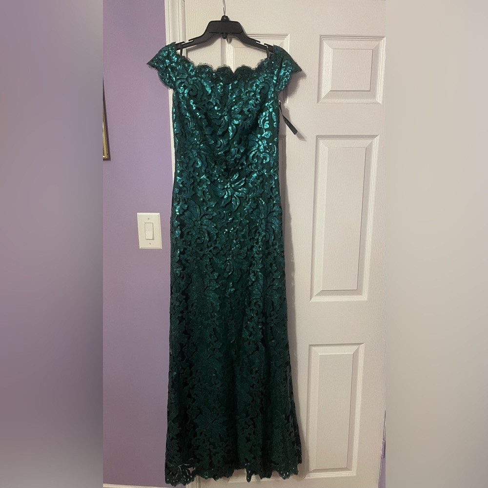 Gorgeous Ralph Lauren green evening dress, size 10